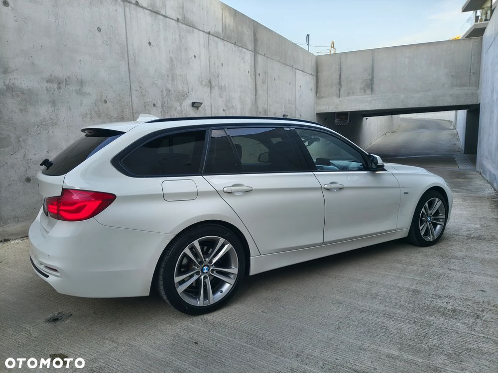 BMW Seria 3 320d Sport Line - 7