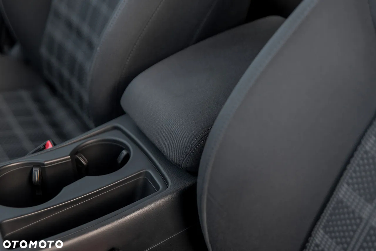 Audi A4 Avant 2.0 TDI Quattro - 25
