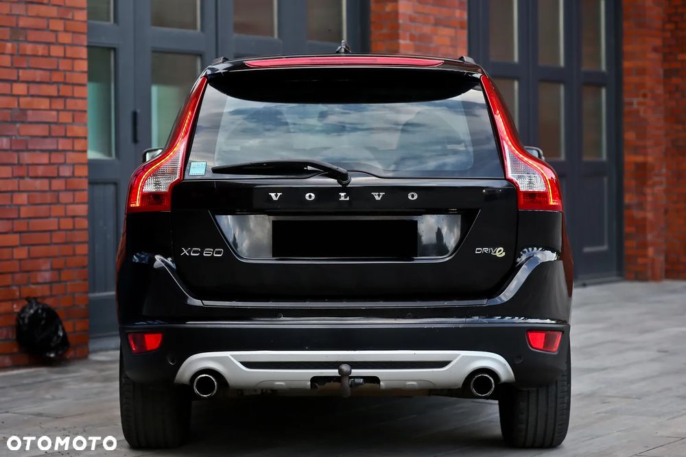 Volvo XC 60 DRIVe R Design - 14