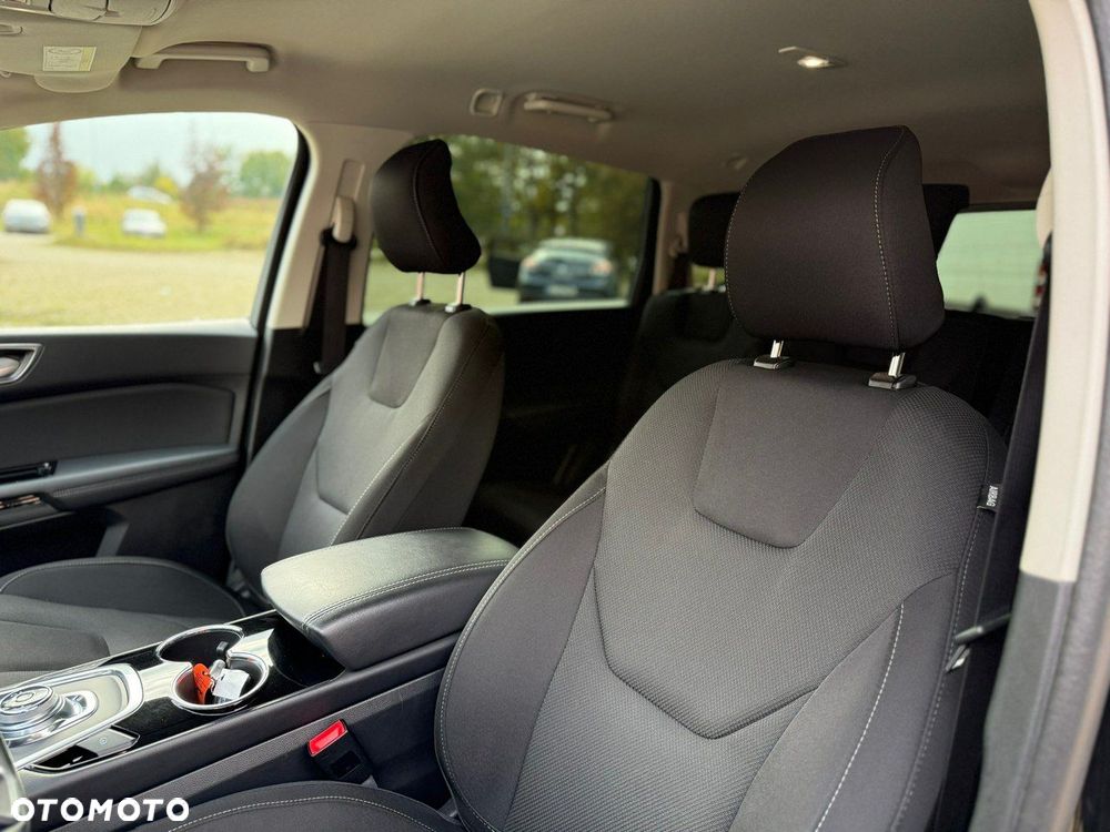 Ford S-Max 2.0 EcoBlue Titanium - 19