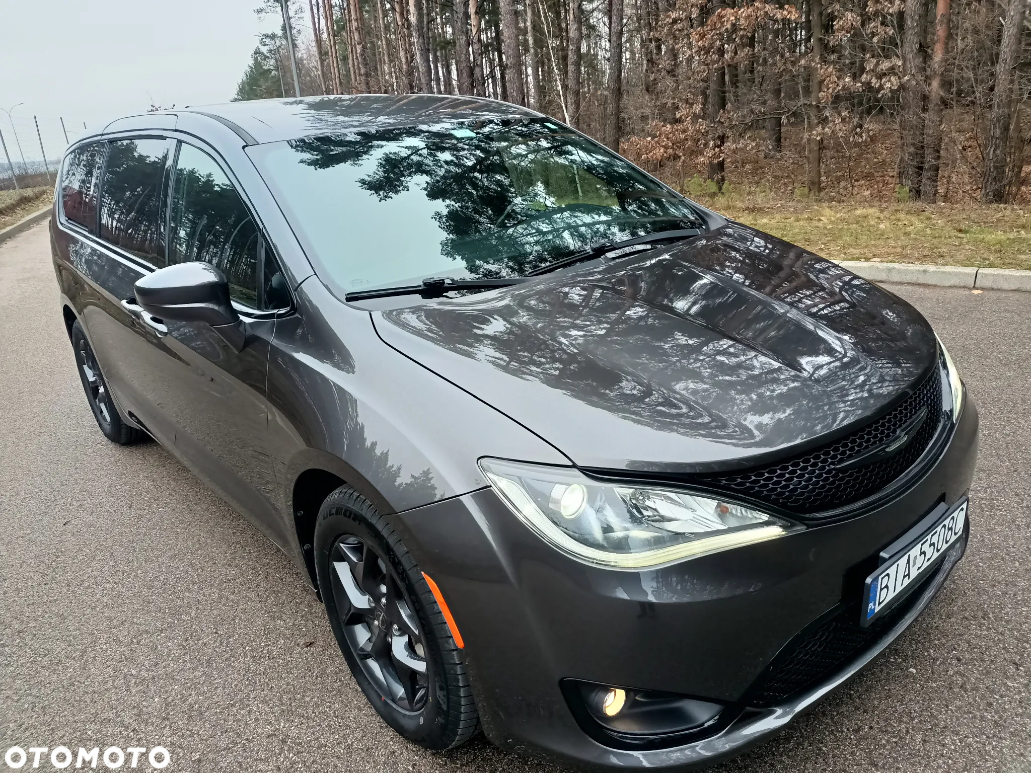 Chrysler Pacifica - 8