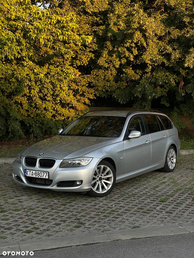 BMW Seria 3 318d - 1
