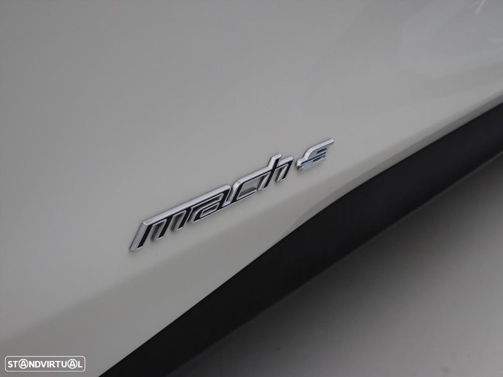 Ford Mustang Mach-E Standard - 16