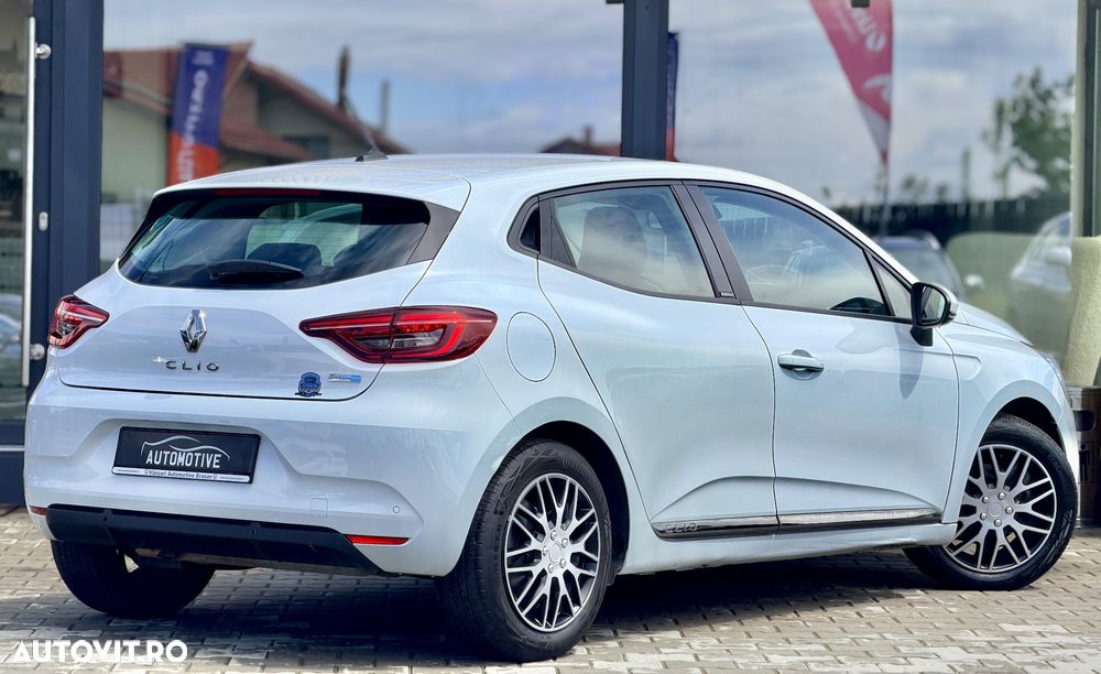 Renault Clio - 6