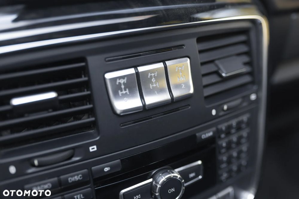 Mercedes-Benz Klasa G 350 BlueTEC 7G-TRONIC - 26