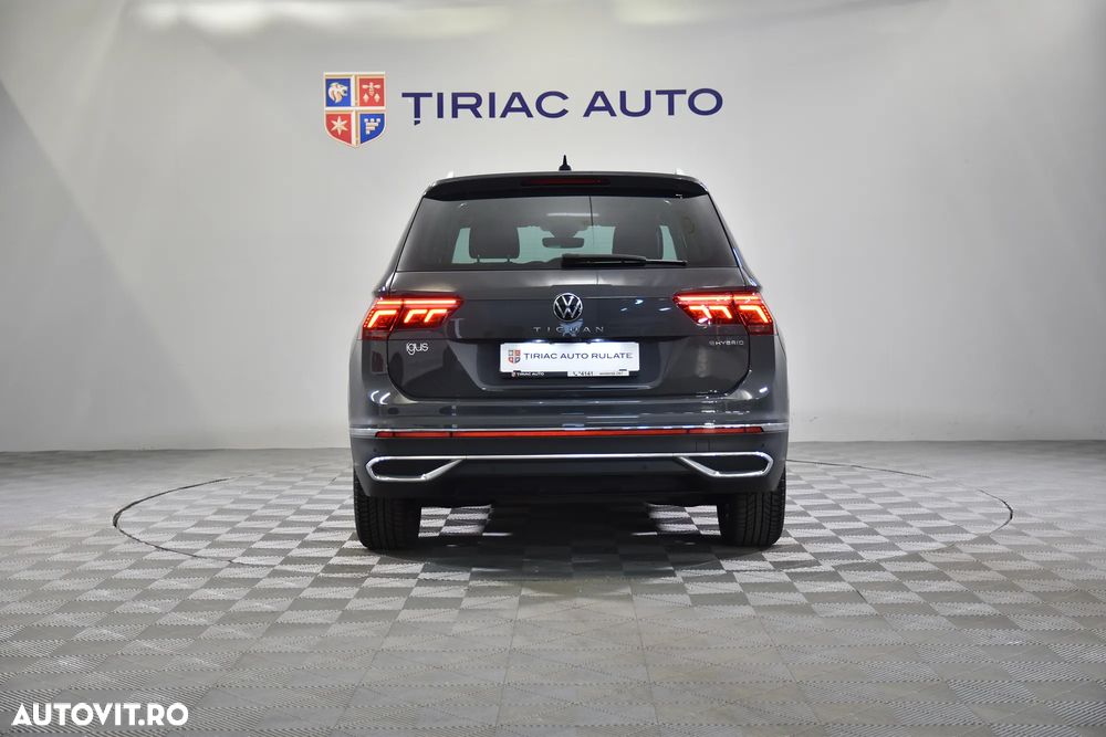 Volkswagen Tiguan - 4