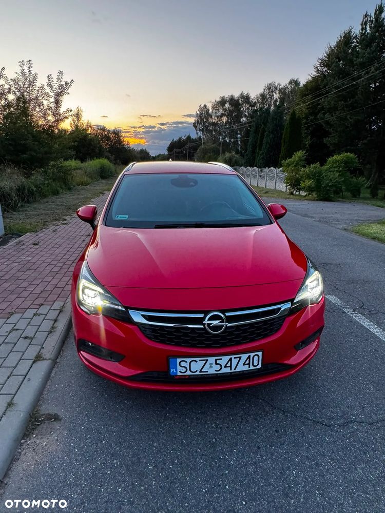 Opel Astra 1.4 T Elite - 11
