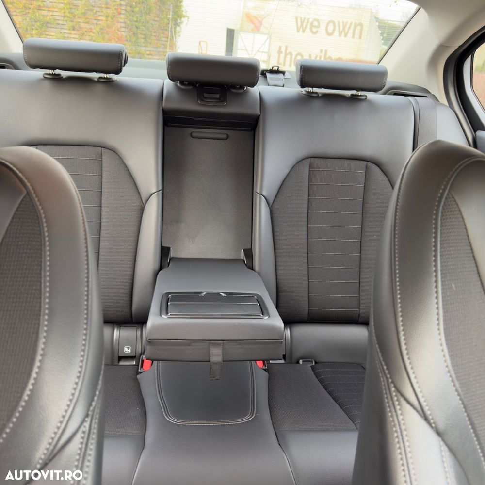 BMW Seria 3 330i AT - 22