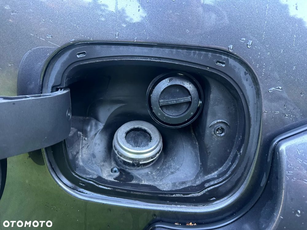 RAM 1500 5.7 Crew Cab Shortbed Laramie Black - 18