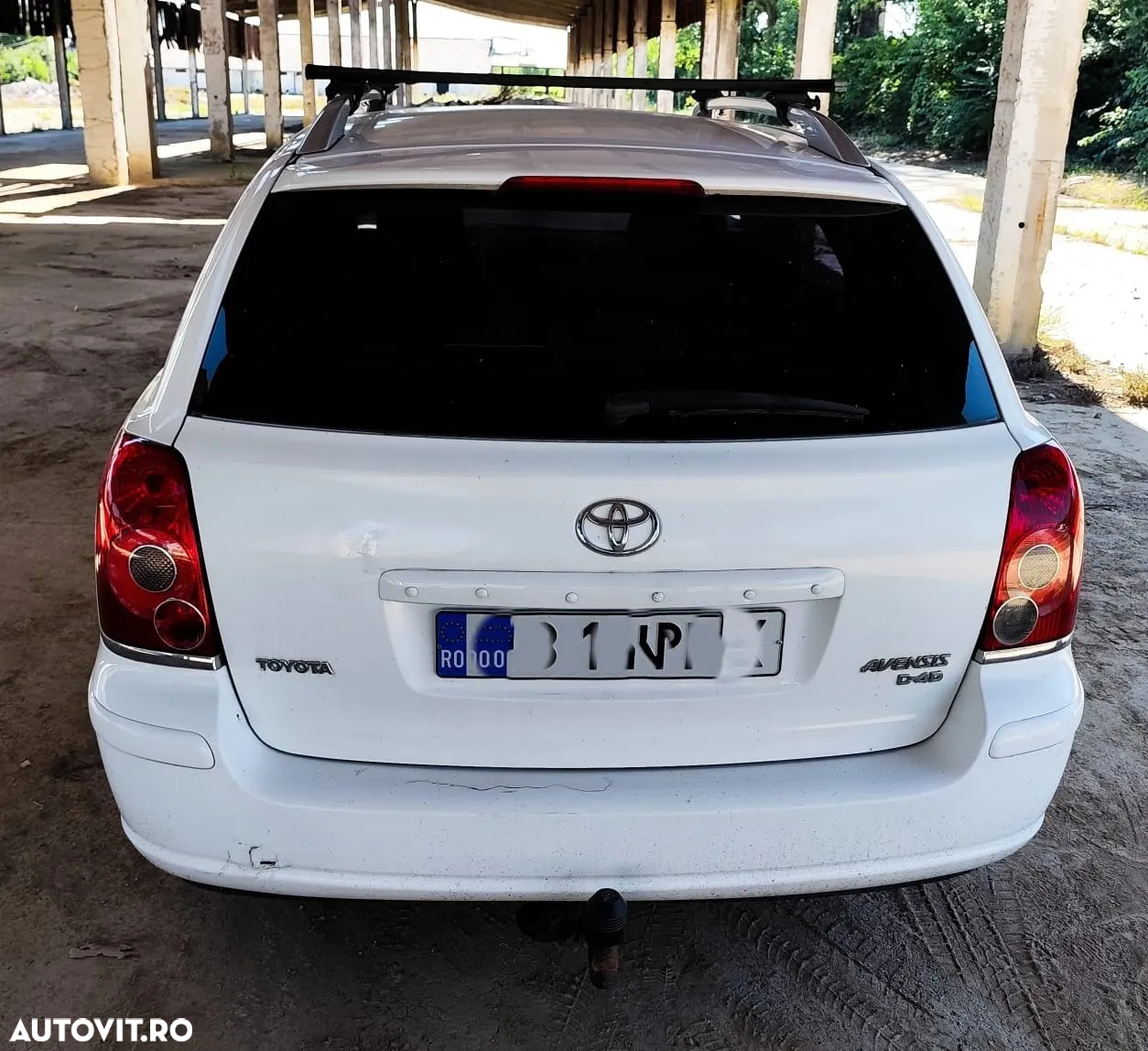 Toyota Avensis 2.0 D-4D Station Wagon Executive - 4