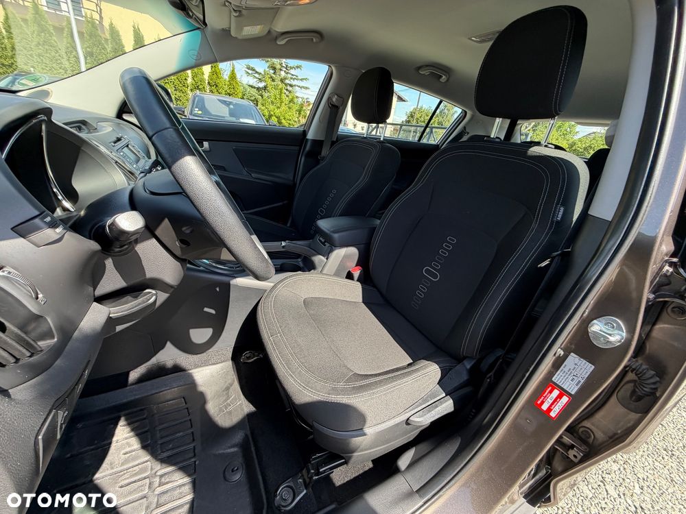 Kia Sportage 2.0 CVVT 2WD Vision - 35