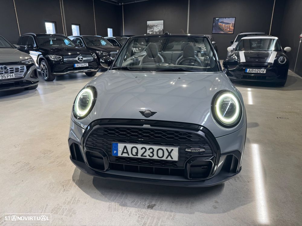 MINI Cabrio Cooper Premium Plus JCW Auto - 22