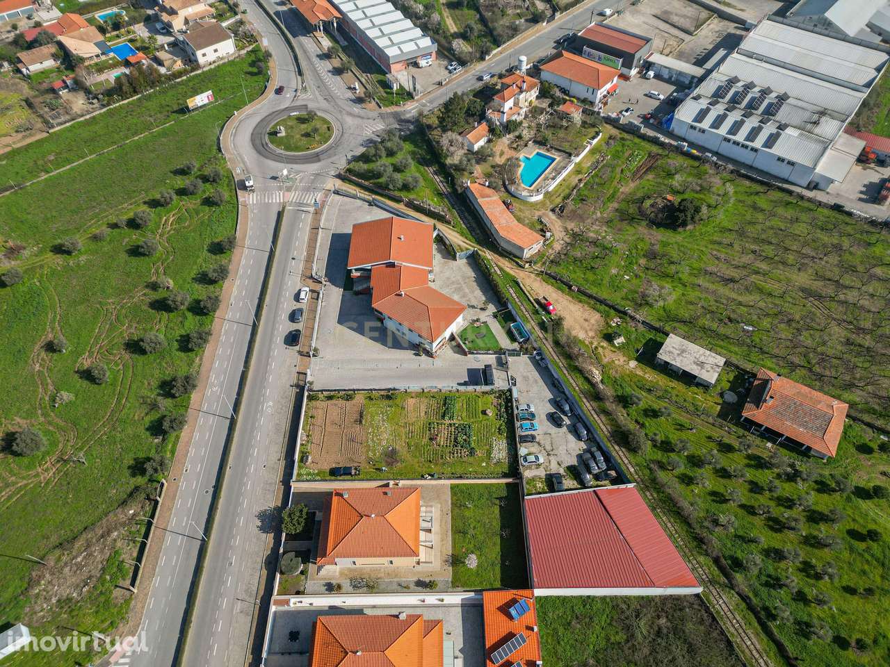 Luxuosa Moradia em Mirandela + Comércio + Armazém , Bragança - 10 Quar - Grande imagem: 3/45