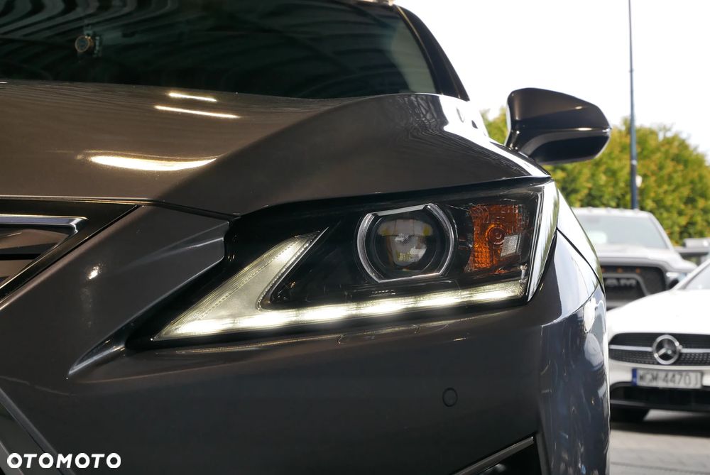 Lexus RX - 37