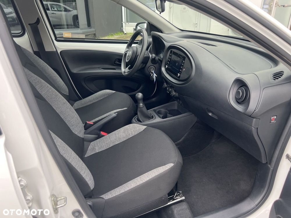 Toyota Aygo X - 16