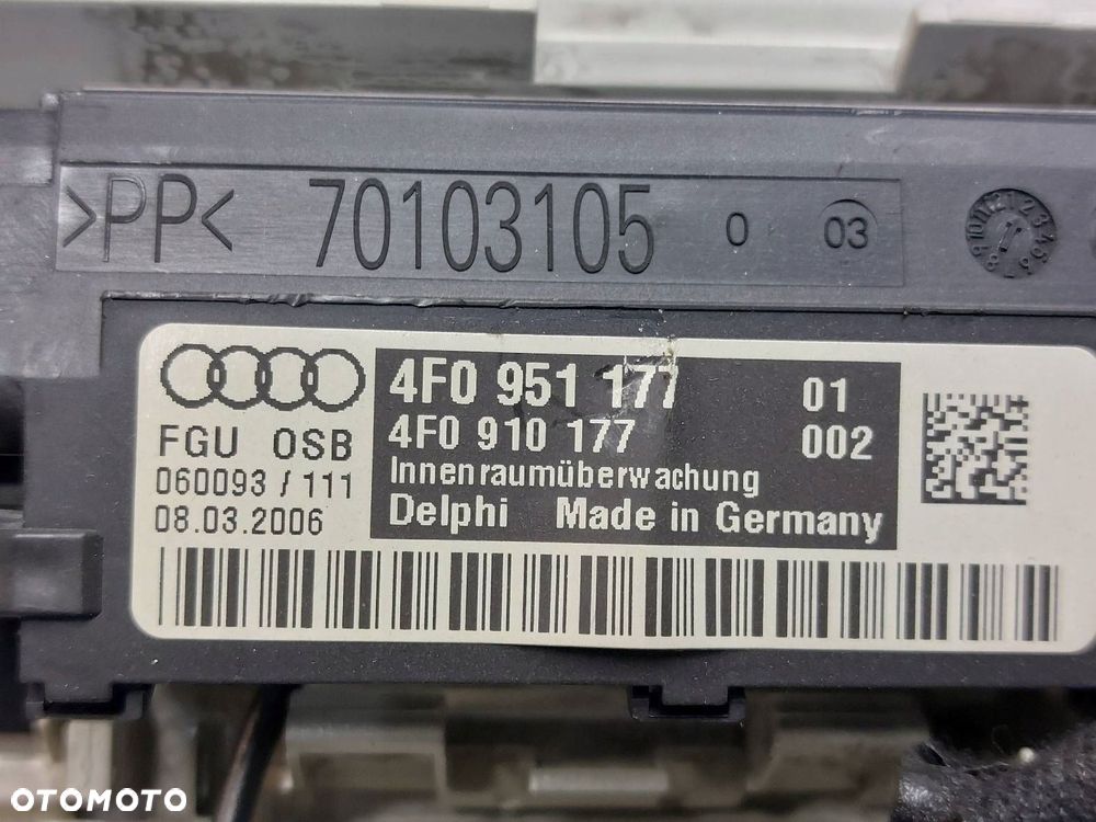LAMPKA PODSUFITKI AUDI A6 C6 4F0951177 4F0947135J - 4