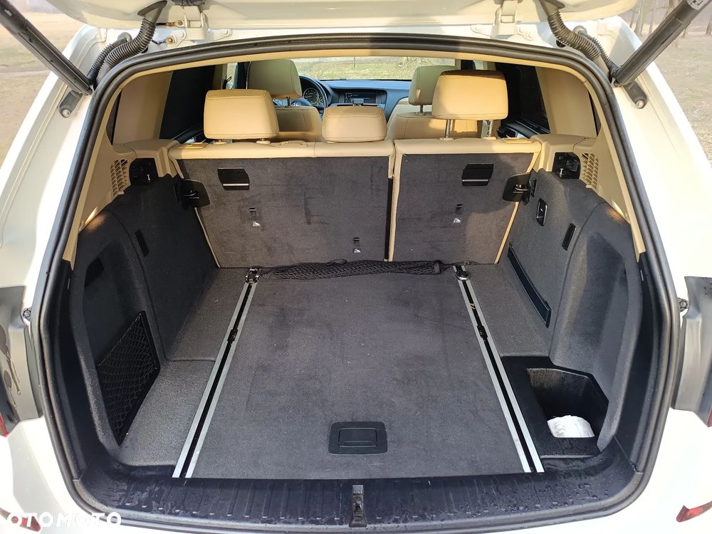 BMW X3 xDrive28i - 18