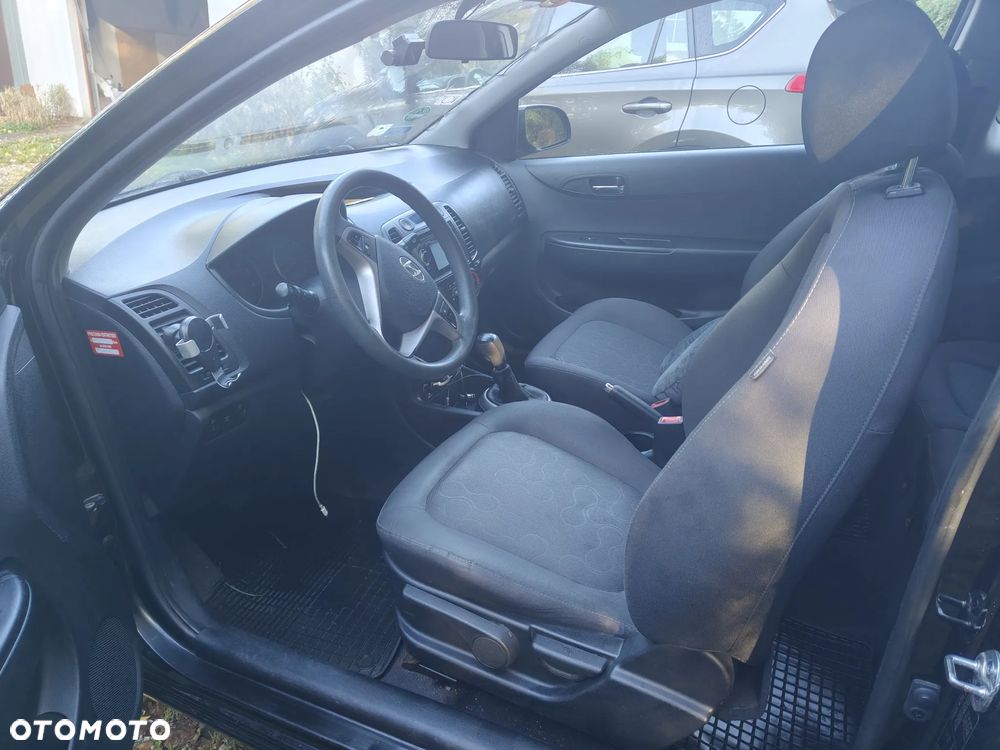 Hyundai i20 1.4 CRDi Comfort EU5 - 16