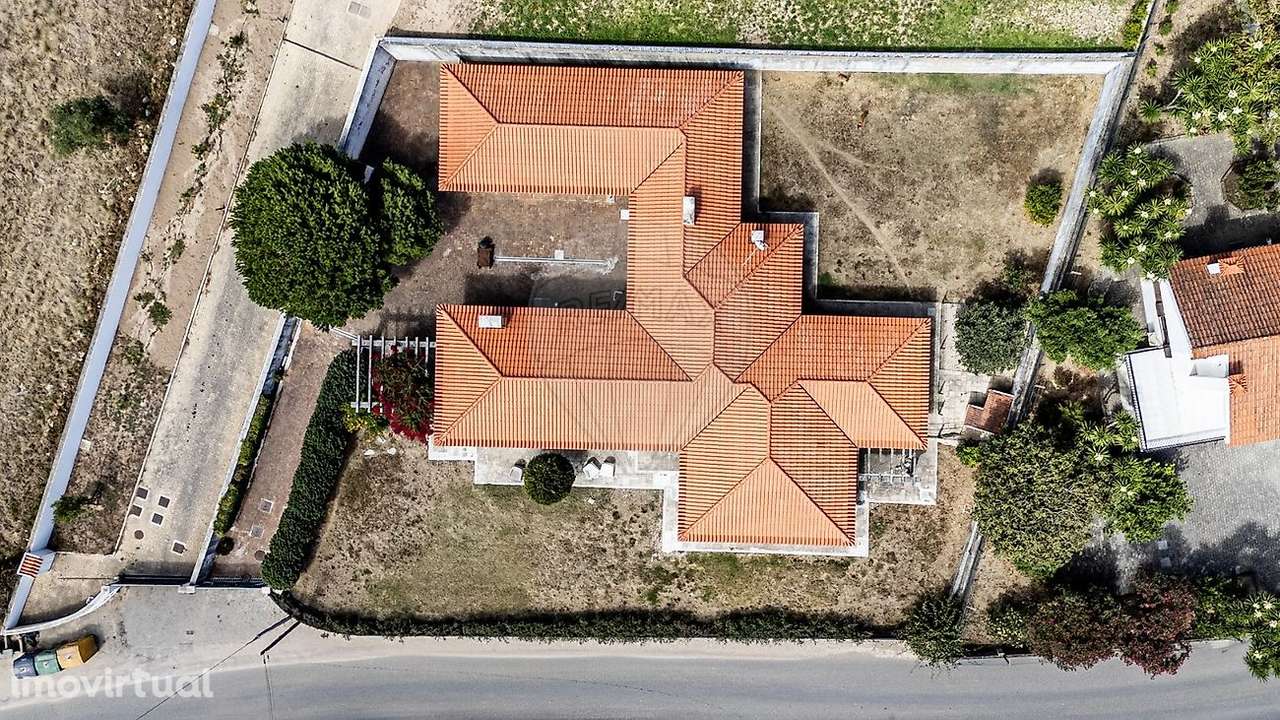 Moradia T4 para venda - Grande imagem: 2/49