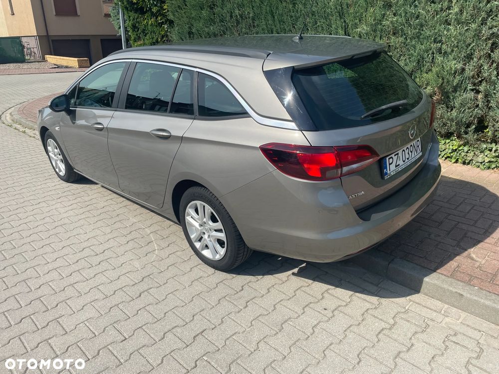 Opel Astra 1.4 T Enjoy - 2