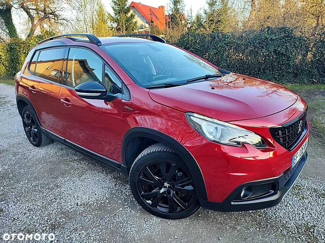 Peugeot 2008 1.2 Pure Tech Allure S&S - 15