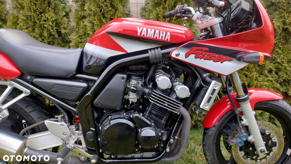 Yamaha FZS - 7