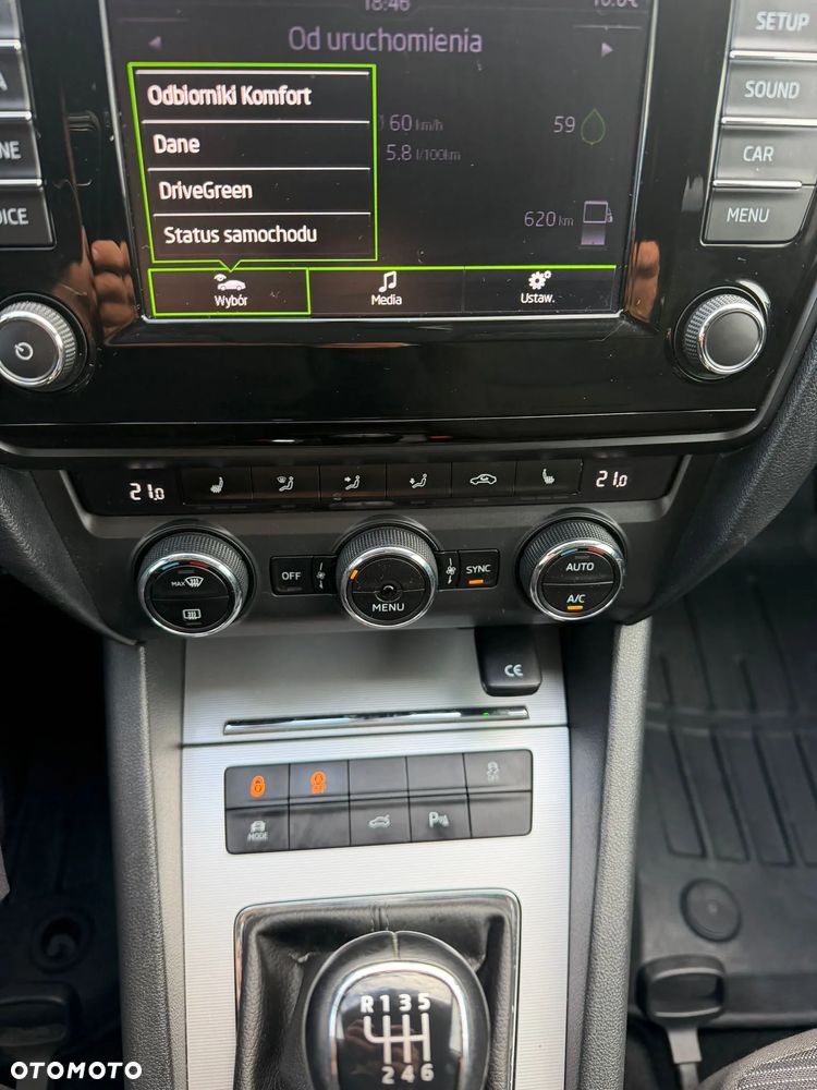 Skoda Octavia 2.0 TDI (Green tec) 4x4 Ambition - 23