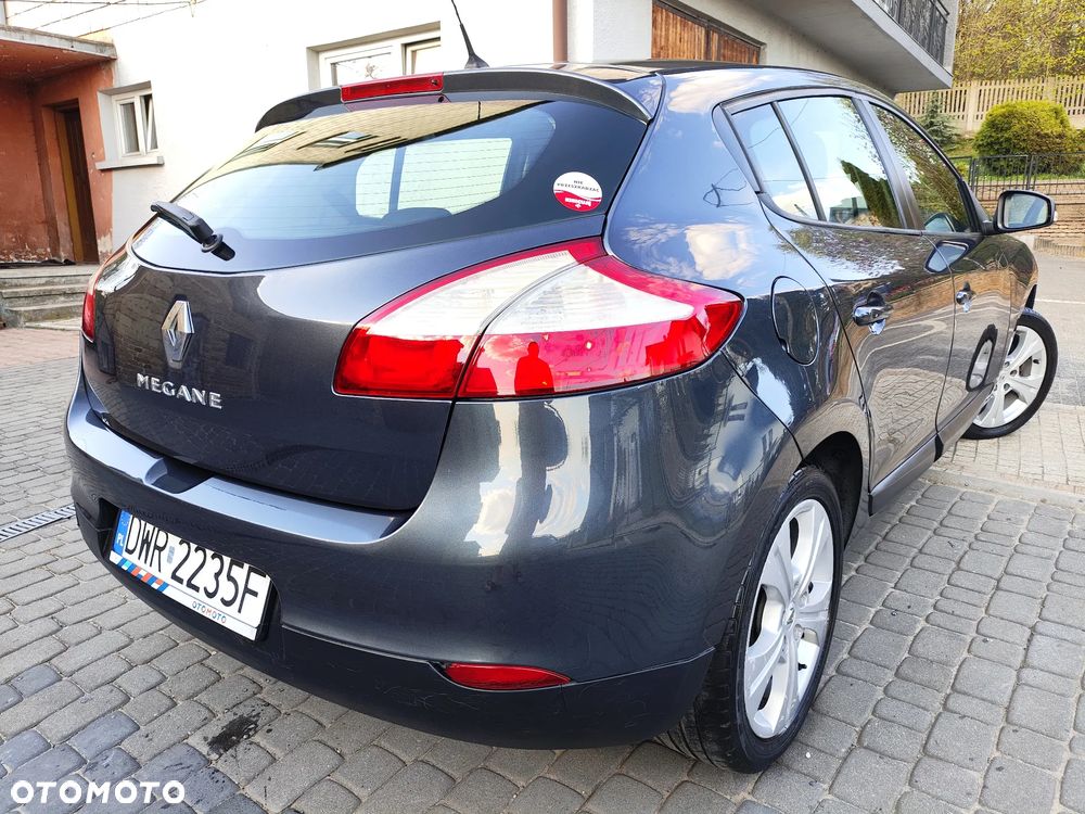 Renault Megane 1.6 16V 100 Authentique - 11