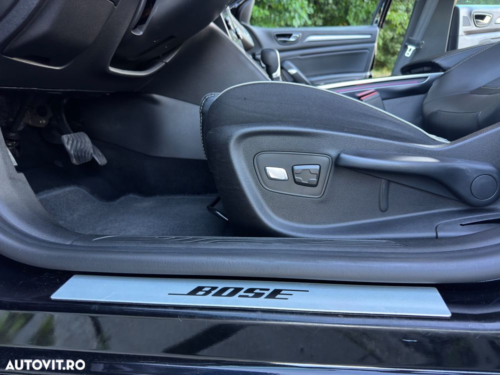 Renault Megane ENERGY dCi 110 EDC BOSE EDITION - 33