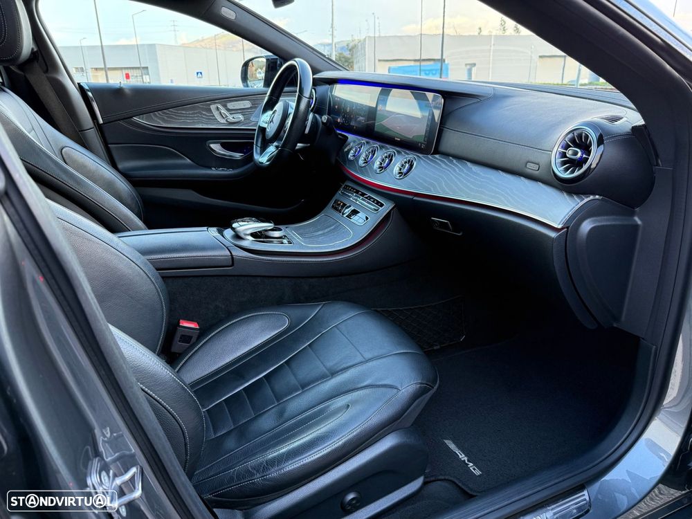 Mercedes-Benz CLS 350 d 4Matic 9G-TRONIC AMG Line - 26