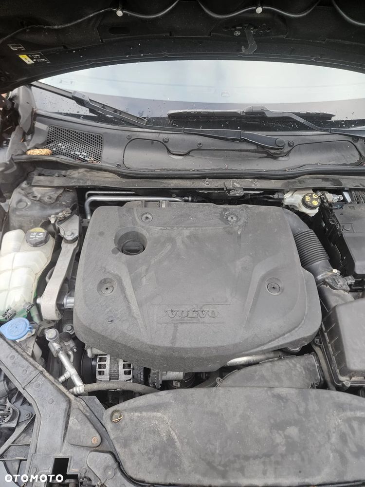 Volvo V40 D2 - 16