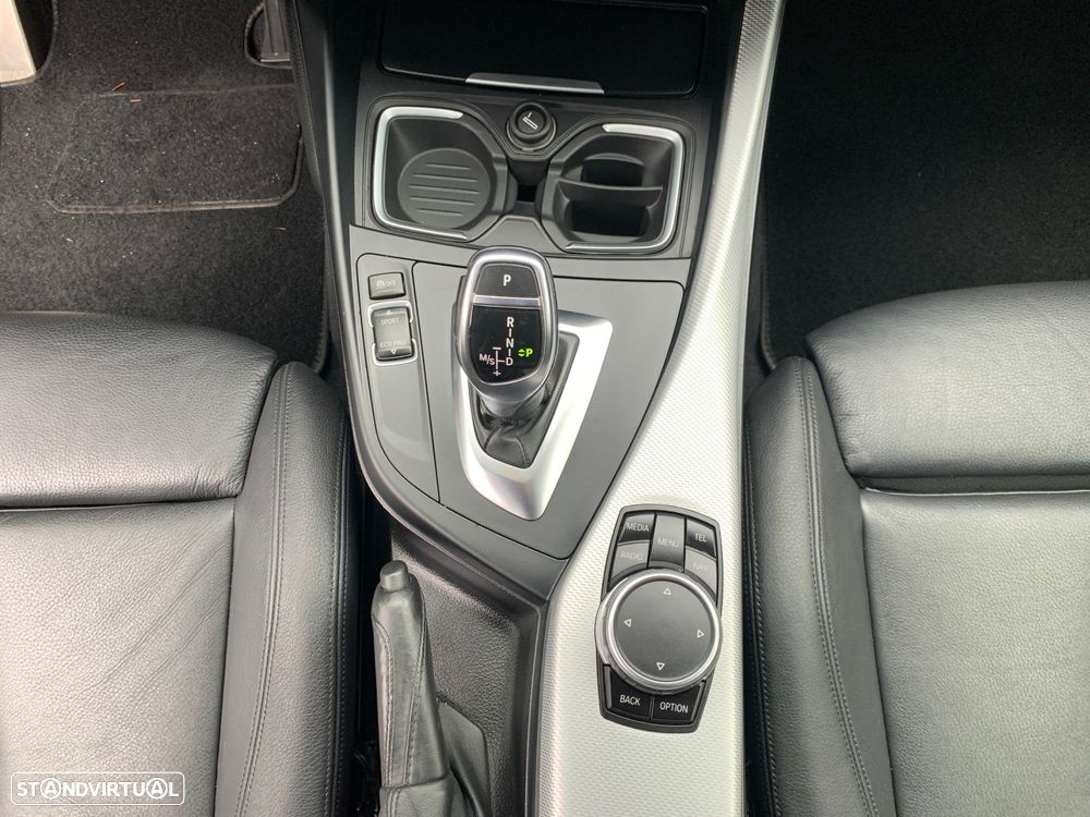 BMW 228 i Pack M Auto - 28