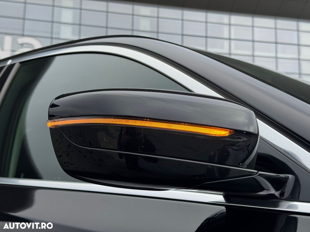 BMW Seria 5 520d AT - 12