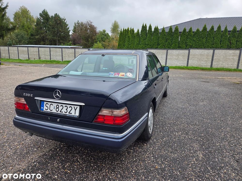 Mercedes-Benz Klasa E - 18