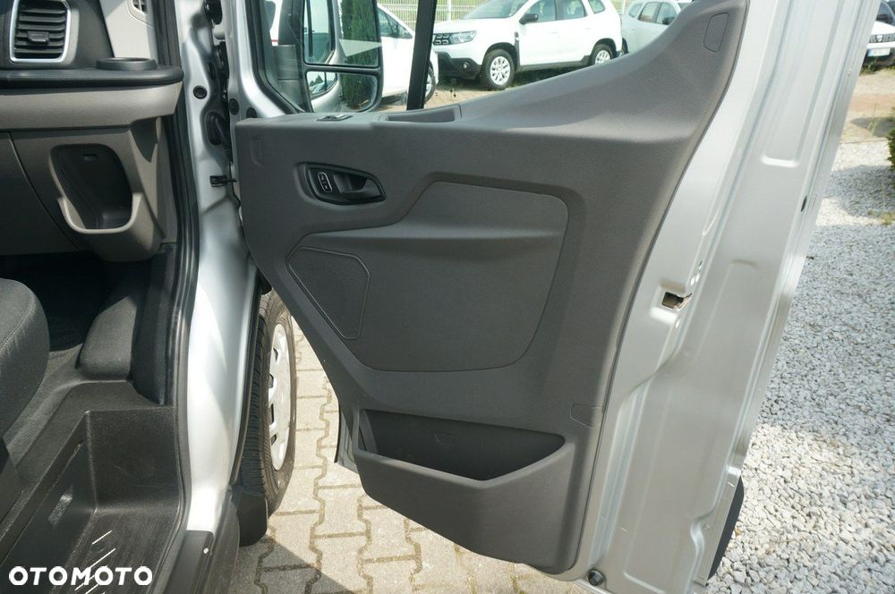 Ford Transit - 18