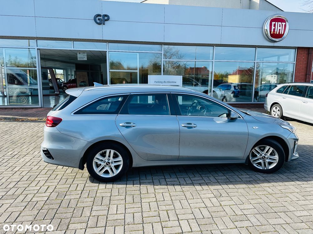 Kia Ceed 1.6 CRDi SCR M - 4