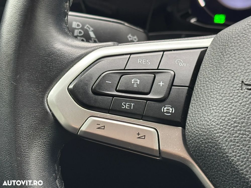 Volkswagen Golf 1.0 TSI Comfortline - 26