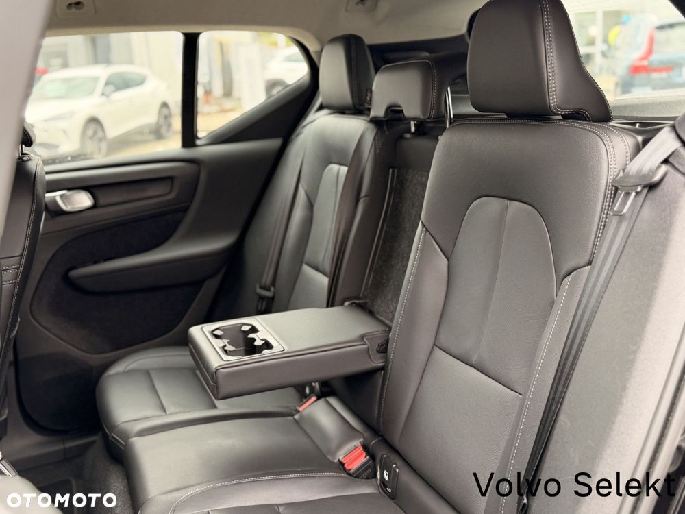 Volvo XC 40 - 24
