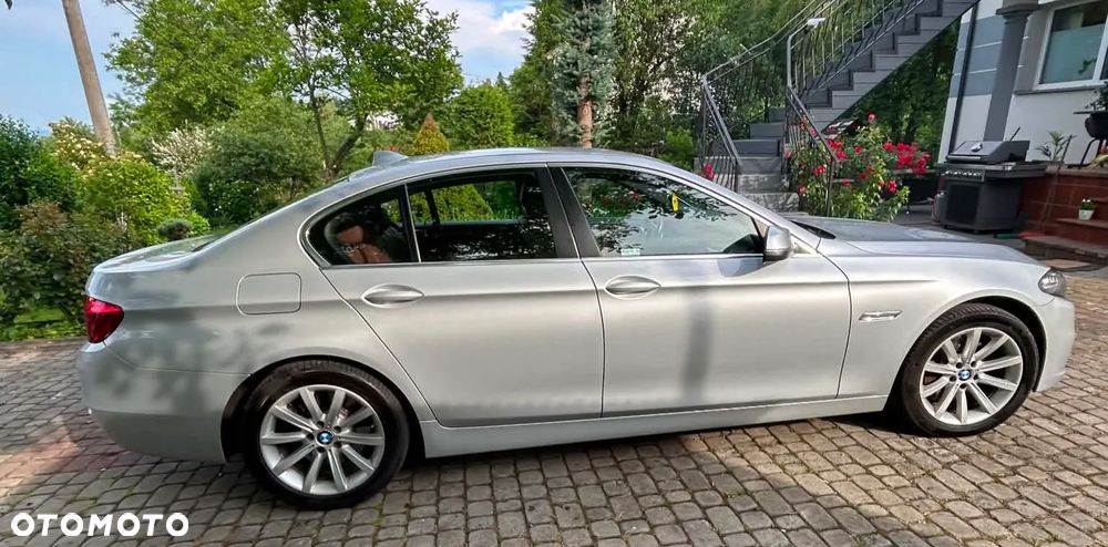 BMW Seria 5 530d xDrive - 4