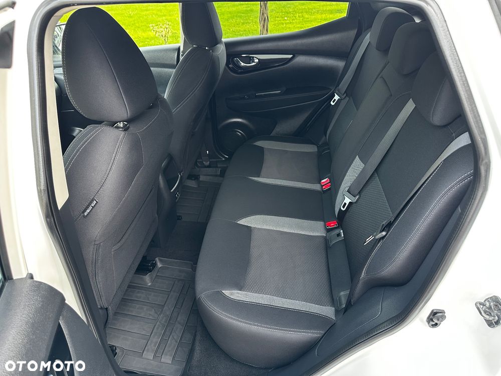 Nissan Qashqai 1.3 DIG-T N-Style DCT - 33