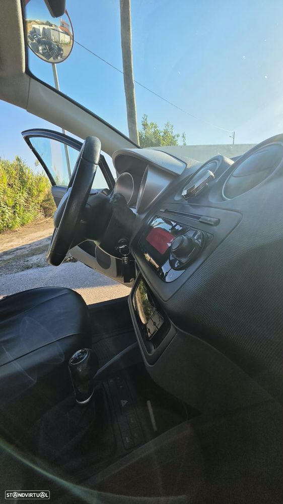 SEAT Ibiza 1.9 TDi Style DPF - 22