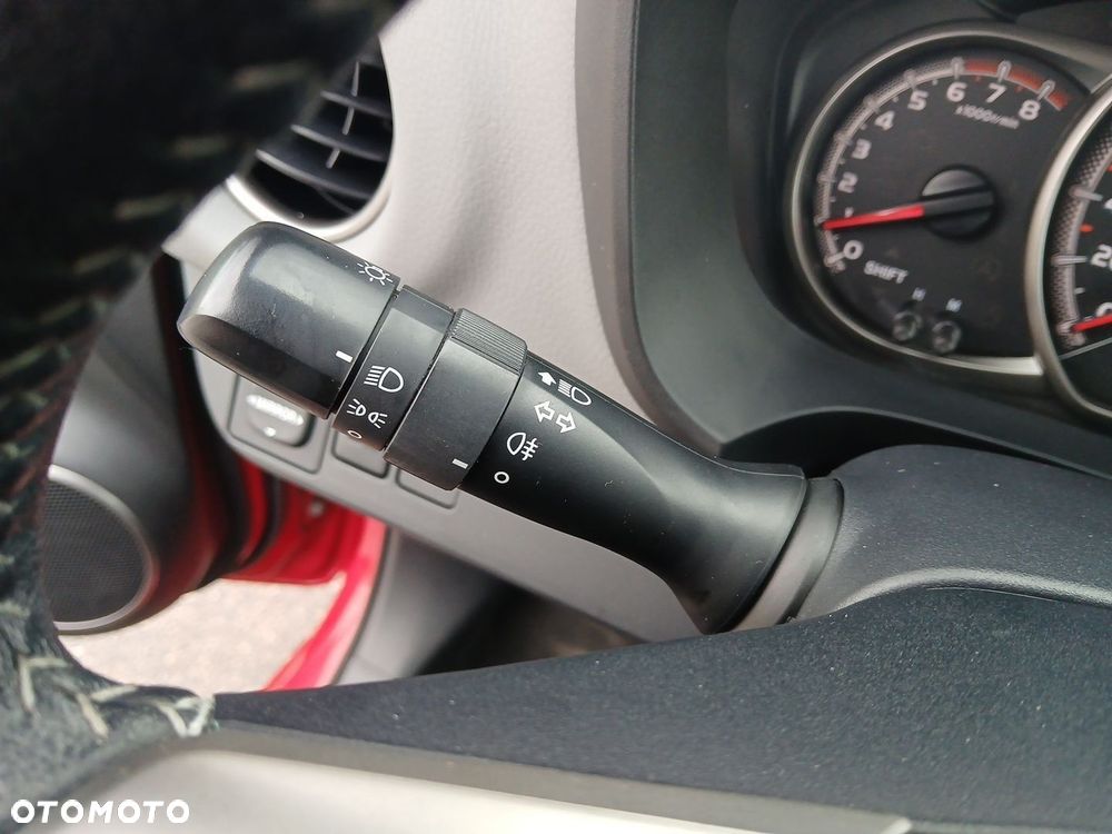 Toyota Yaris 1.0 Active EU6 - 27