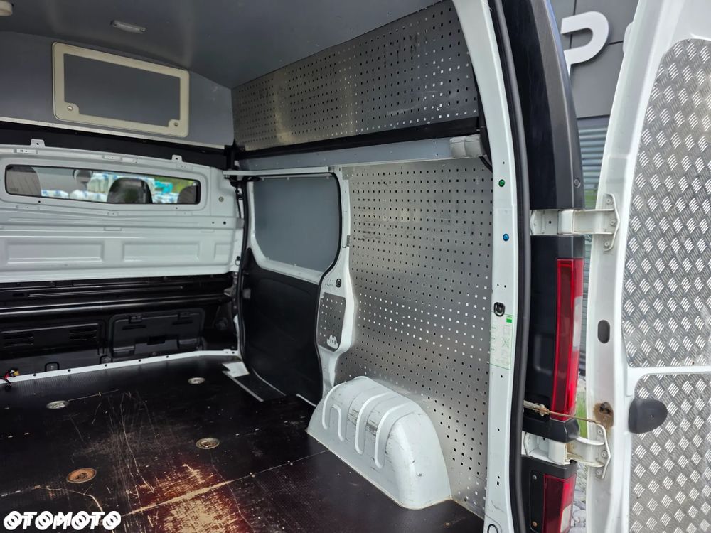 Renault TRAFIC Vivaro WSOKI 1.6dCi Energy L1H2 Pack Clim VAT 1 BEZWYPADKOWY z Polskiego Salonu Serwisowany Zadbany Egzemplarz - 23