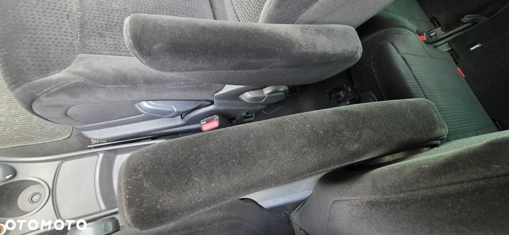 Citroën C4 Picasso 2.0 HDi FAP Exclusive - 37