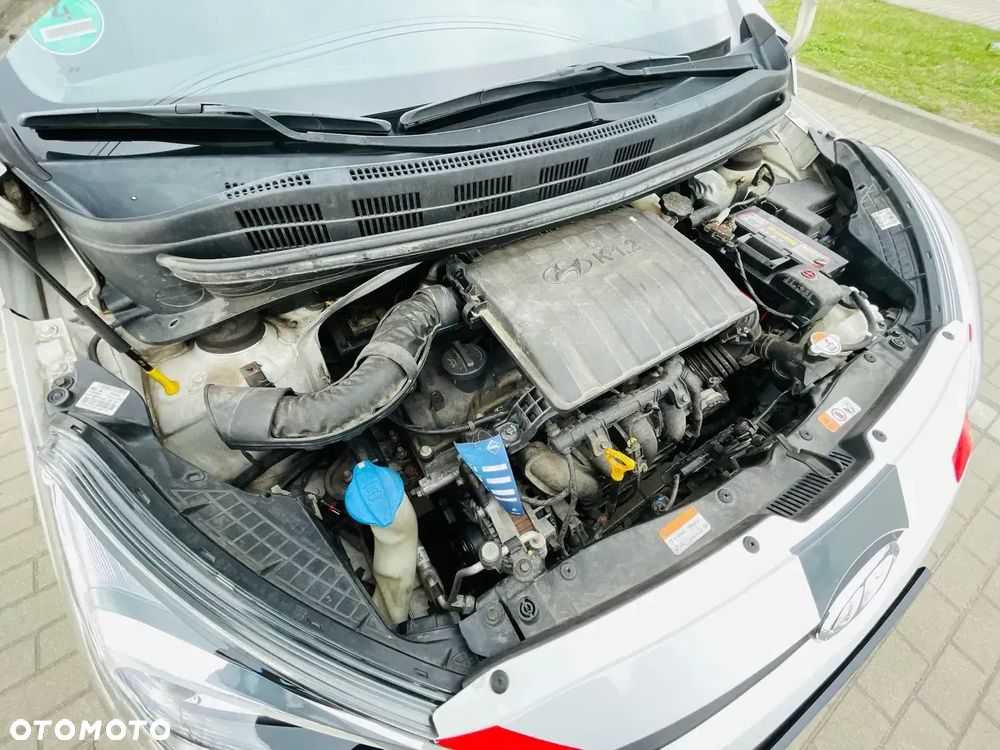 Hyundai i10 1.2 Fifa World Cup Edition - 27