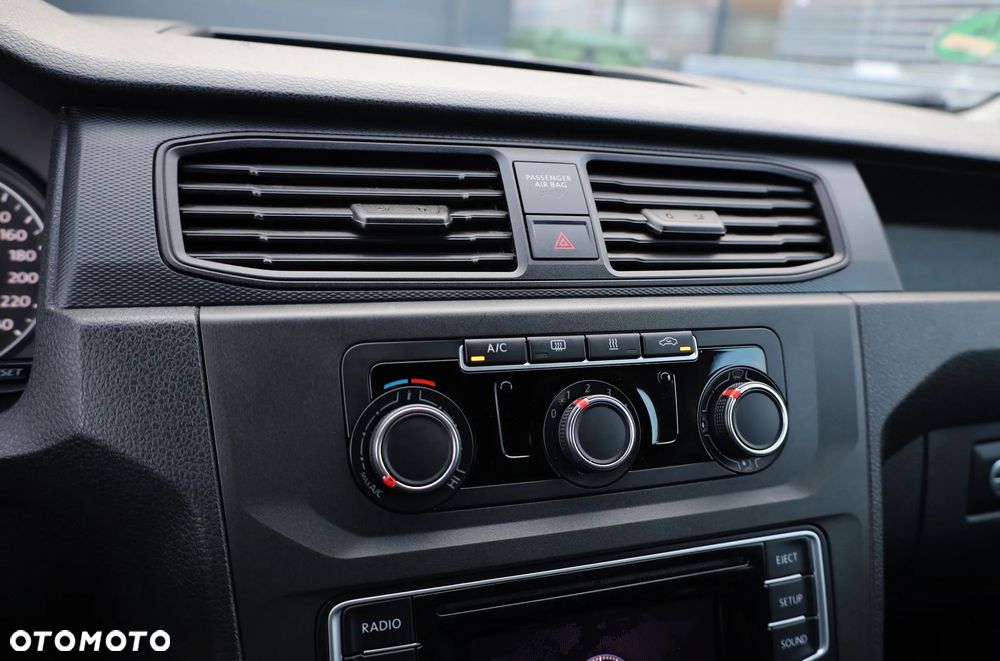 Volkswagen Caddy - 11