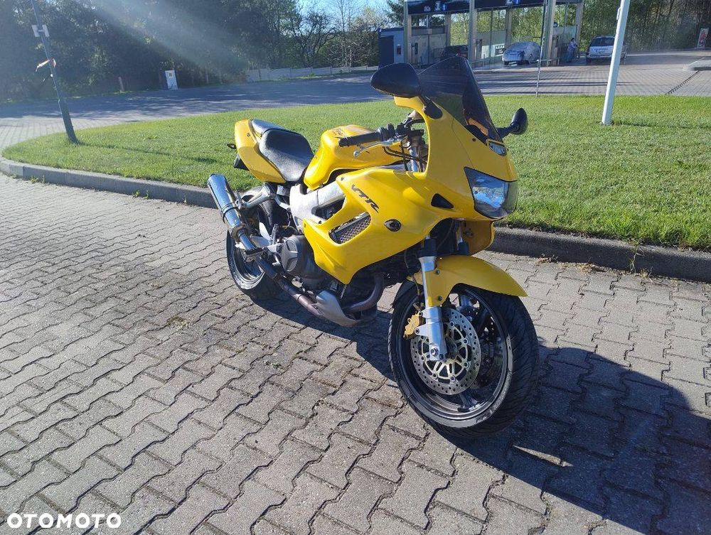 Honda VTR - 1