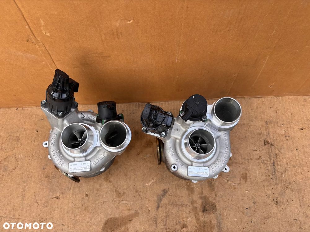 Turbosprężarka Turbina Turbo BMW M550 M850 X5 G05 X6 G06 X7 G07 F95 F96 Lewa Prawa Benzyna 4.4 G70 11658747744 8747744 8747743 11658747743 - 1