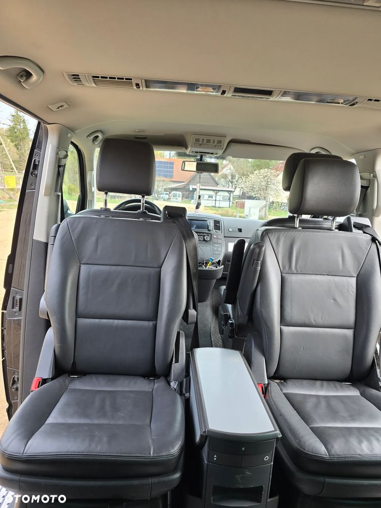 Volkswagen Multivan - 15