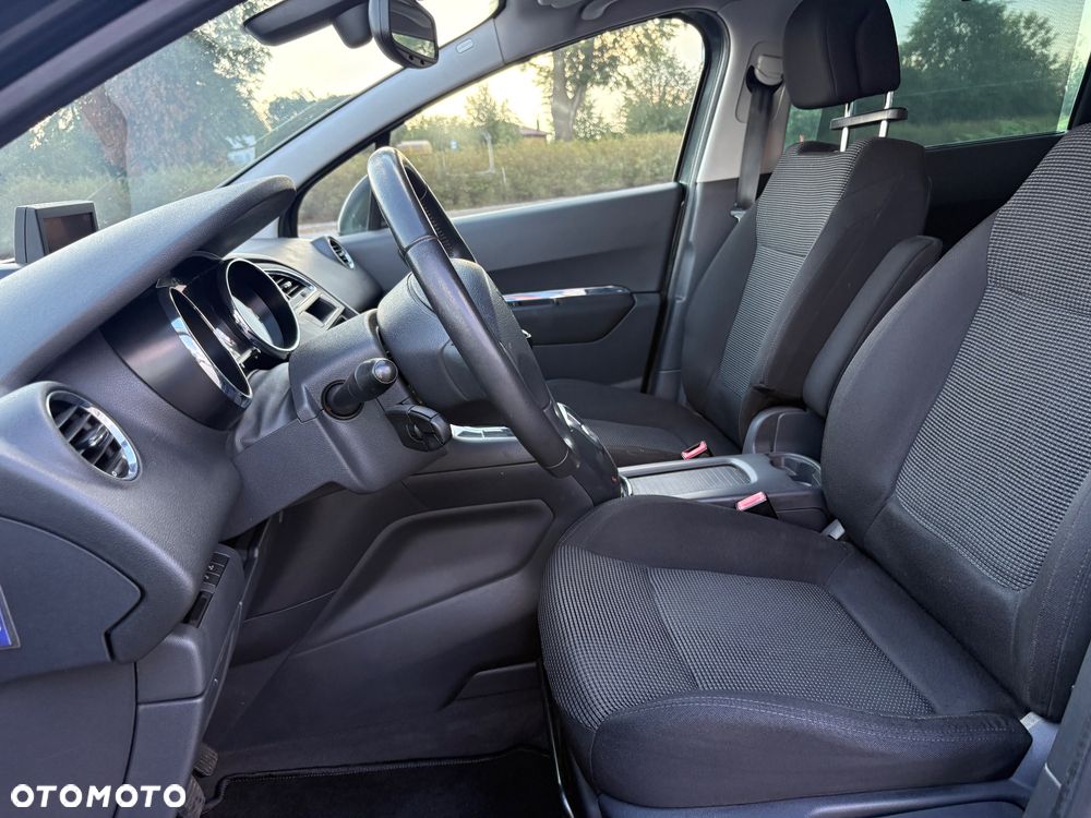 Peugeot 5008 HDI FAP 110 Platinum - 17